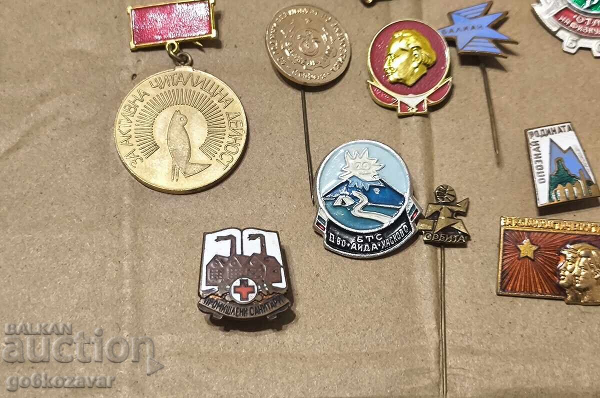 Livrarea Lot medalii, insigne, semne !