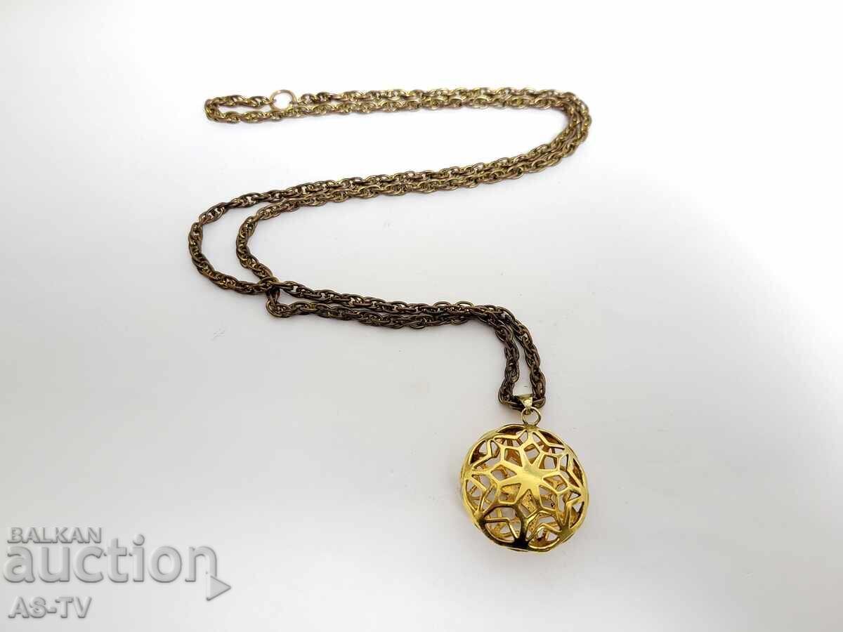 Παλιό μενταγιόν - 6