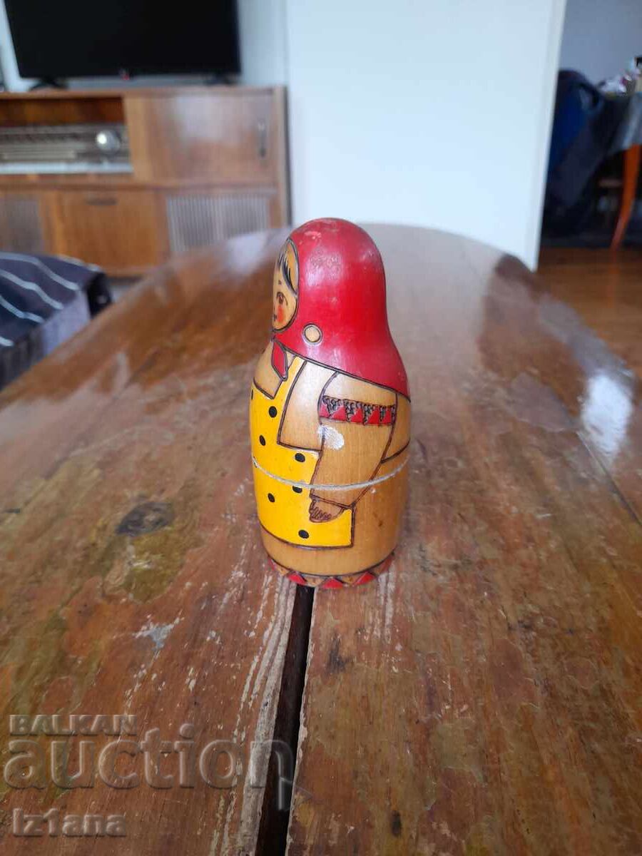 Livrarea Păpușă matrioșcă veche Livrarea Păpușă matrioșcă veche