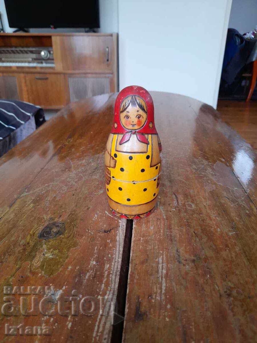 Păpușă matrioșcă veche Păpușă matrioșcă veche