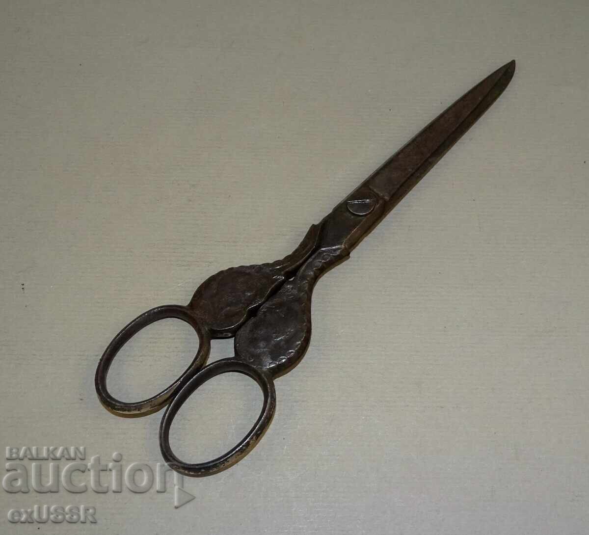 Old tailor's scissors with ornaments for needlework with price € 15.00 | 29.34 BGN