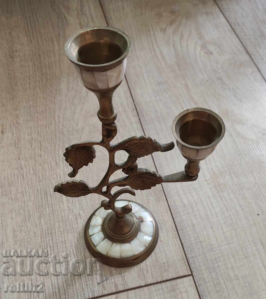 Sfeșnic din bronz Sfeșnic din bronz