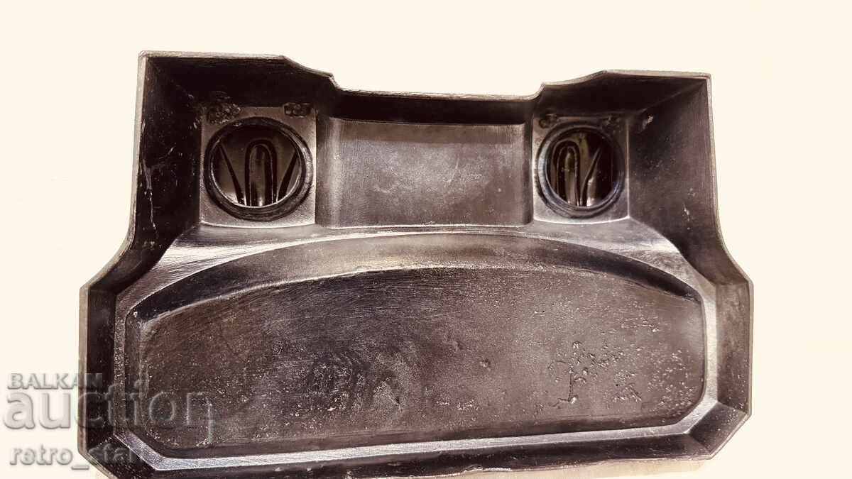 Auction  Metal inkwell