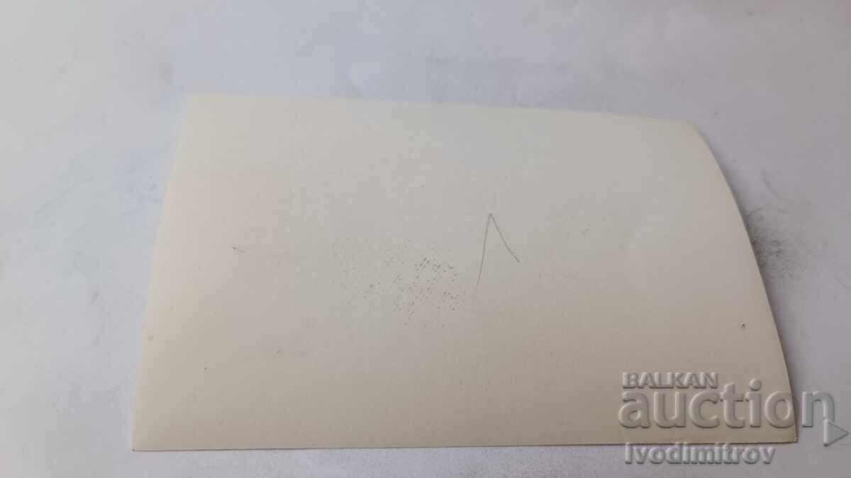 Φωτογραφία Νέου στην παραλία με τιμή € 0.88 | 1.72 BGN