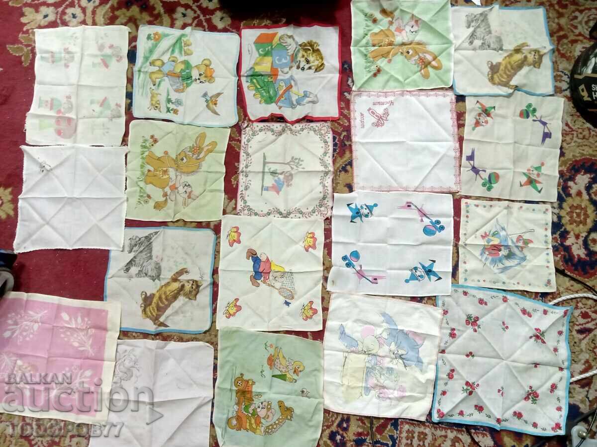 Șervețele umede pentru copii din epoca socialistă Șervețele umede pentru copii din epoca socialistă