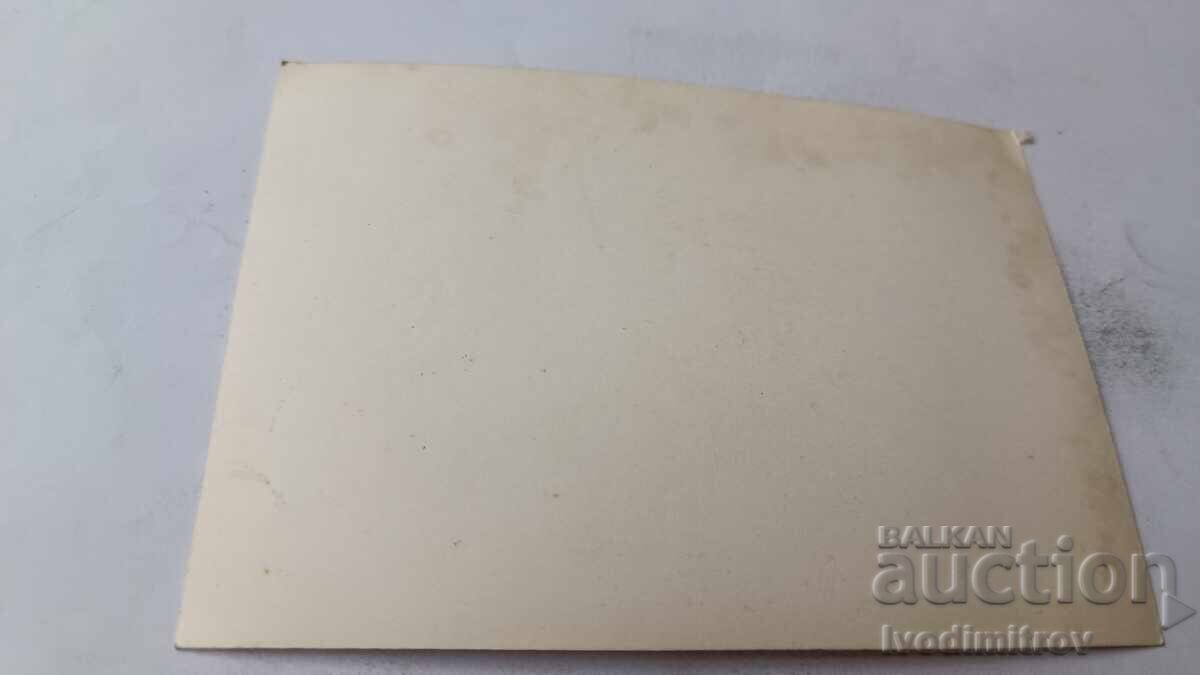 Φωτογραφία Σόφια Άνδρες και γυναίκες στη λεωφόρο Ρούσκι με τιμή € 1.17 | 2.29 BGN