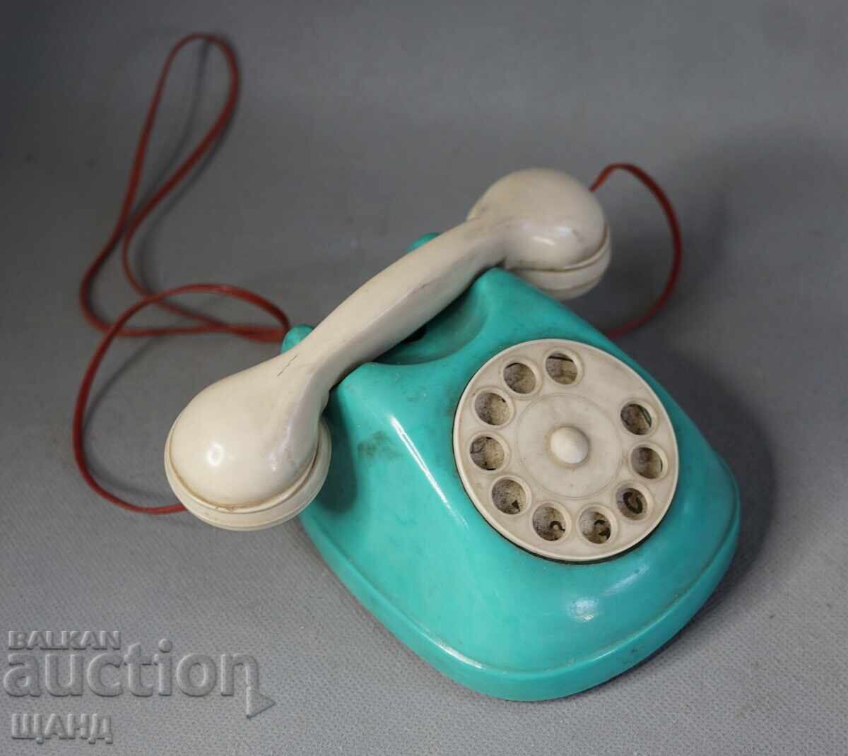 Vechi jucărie de plastic telefon cu preț € 3.85 | 7.53 BGN