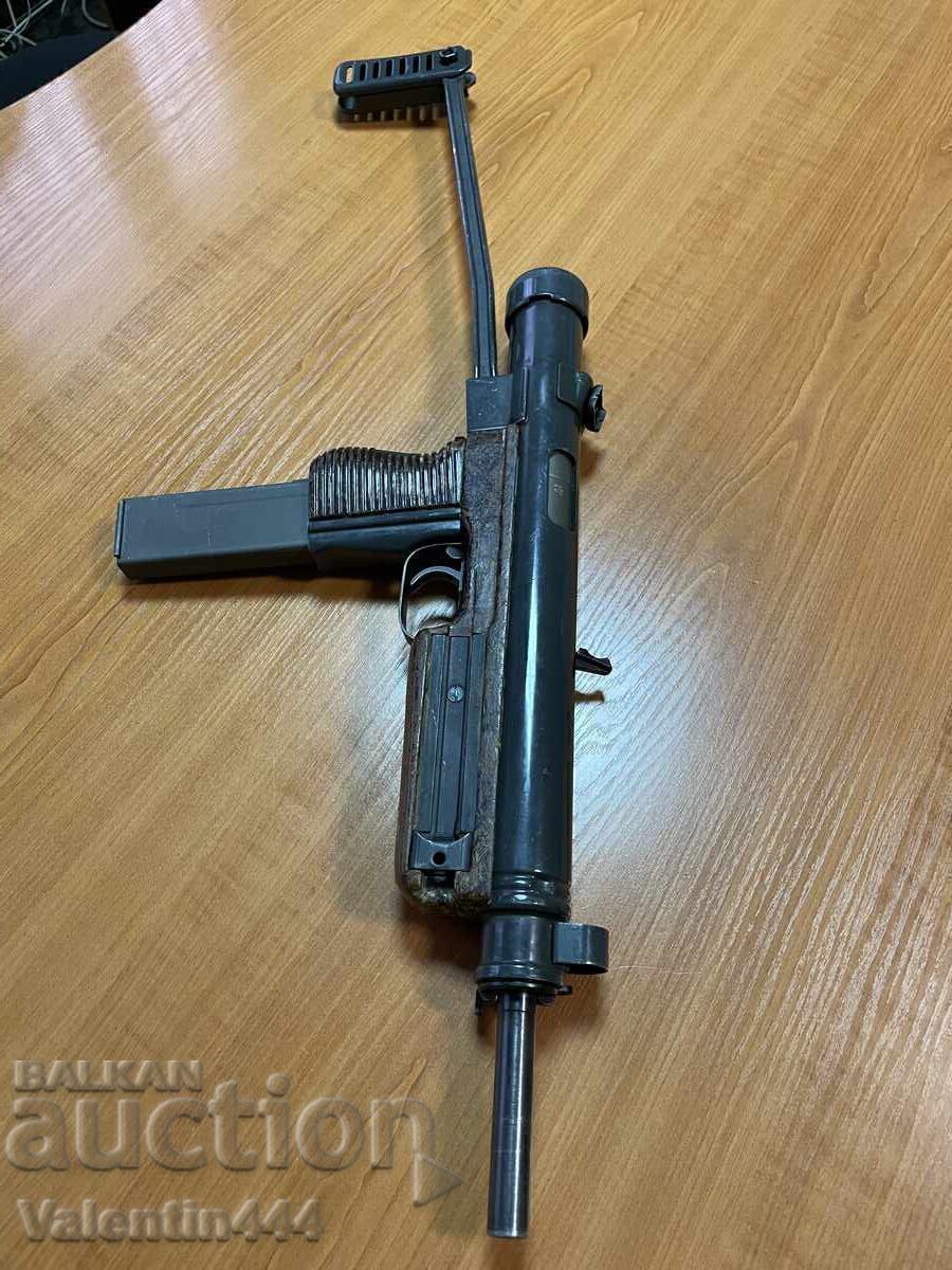 DEACTIVATED/SECURED "VZ - 26" MACHINE PISTOL - 7