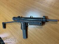DEACTIVATED/SECURED "VZ - 26" MACHINE PISTOL