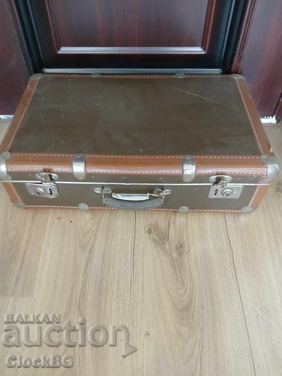 Δημοπρασία Βαλίτσα Vintage "BALKAN" - σοσιαλιστική περίοδος (60-70)