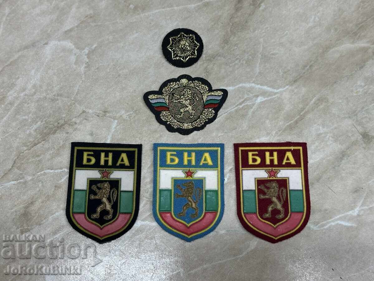 ЛОТ Емблеми БНА и Пожарна—5 броя с цена € 5.00 | 9.78 лв. ЛОТ Емблеми БНА и Пожарна—5 броя с цена € 5.00 | 9.78 лв.