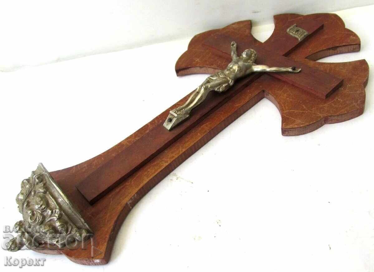 Cruce de perete catolică, răstignire cu preț € 49.00 | 95.84 BGN