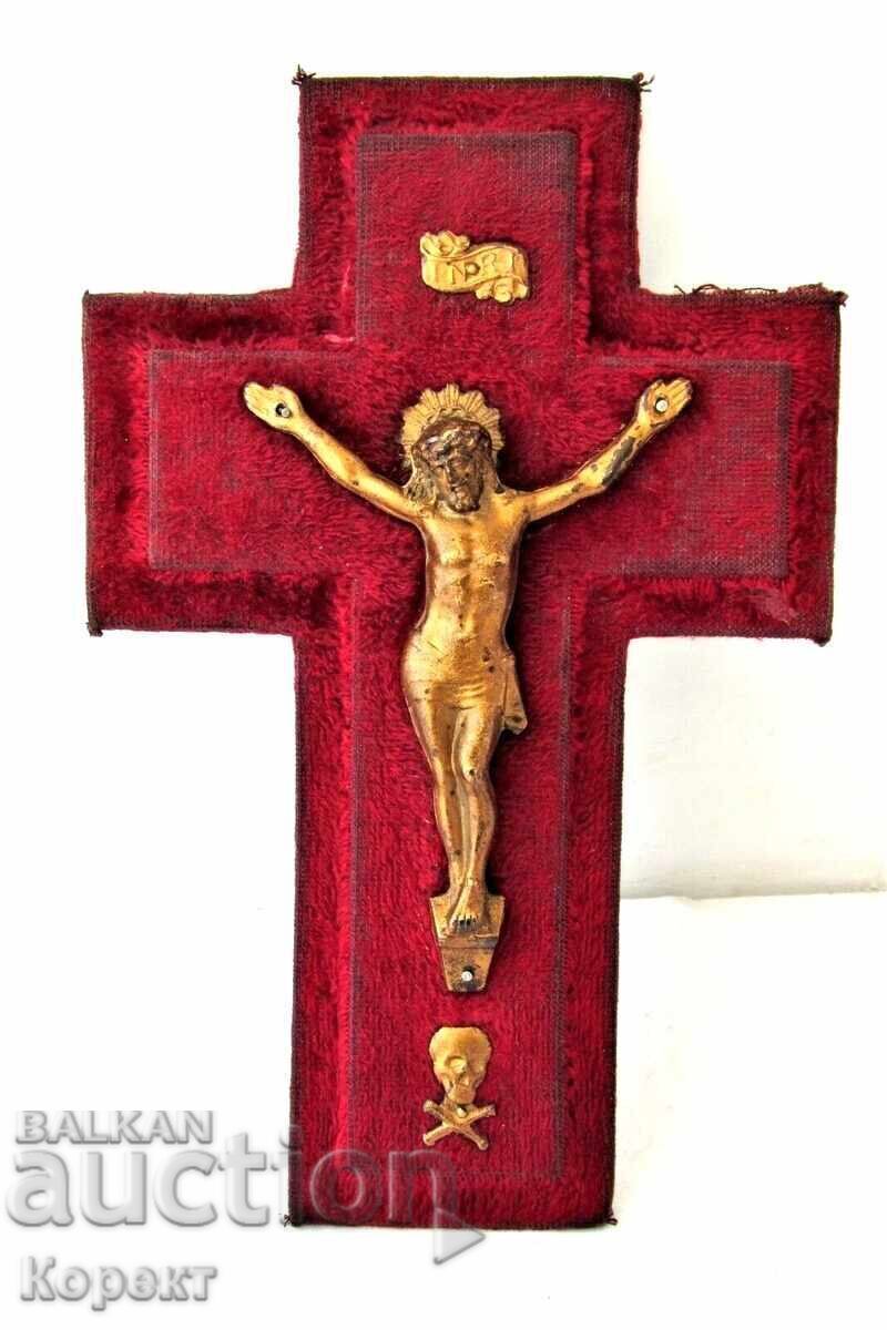 Cruce de perete veche, modernistă, crucificarea CR5 cu preț € 49.00 | 95.84 BGN