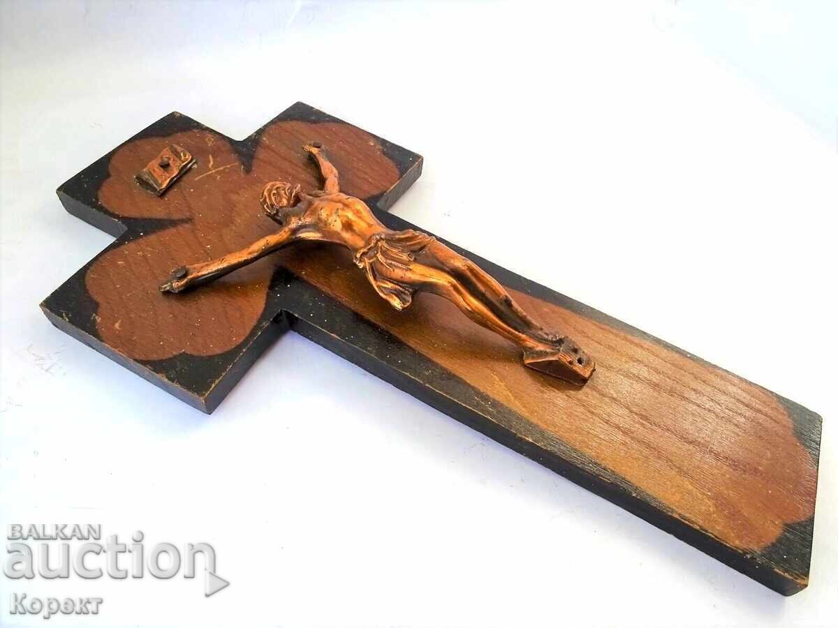 Old wall cross, crucifix GDM54