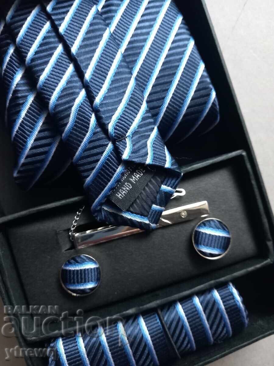Delivery of Gift set tie cufflinks pin Delivery of Gift set tie cufflinks pin