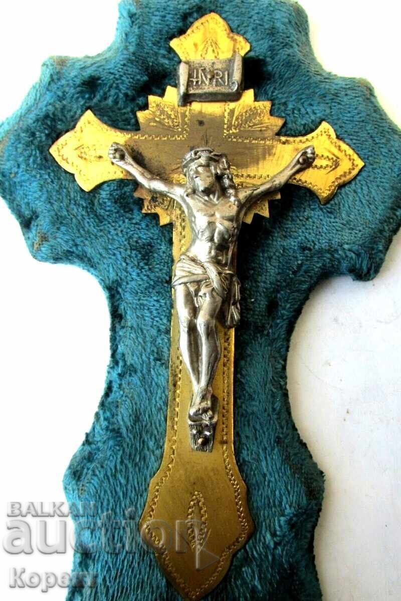 Licitație Cruce de perete antică franceză, crucifix cu recipient pentru apă sfințită