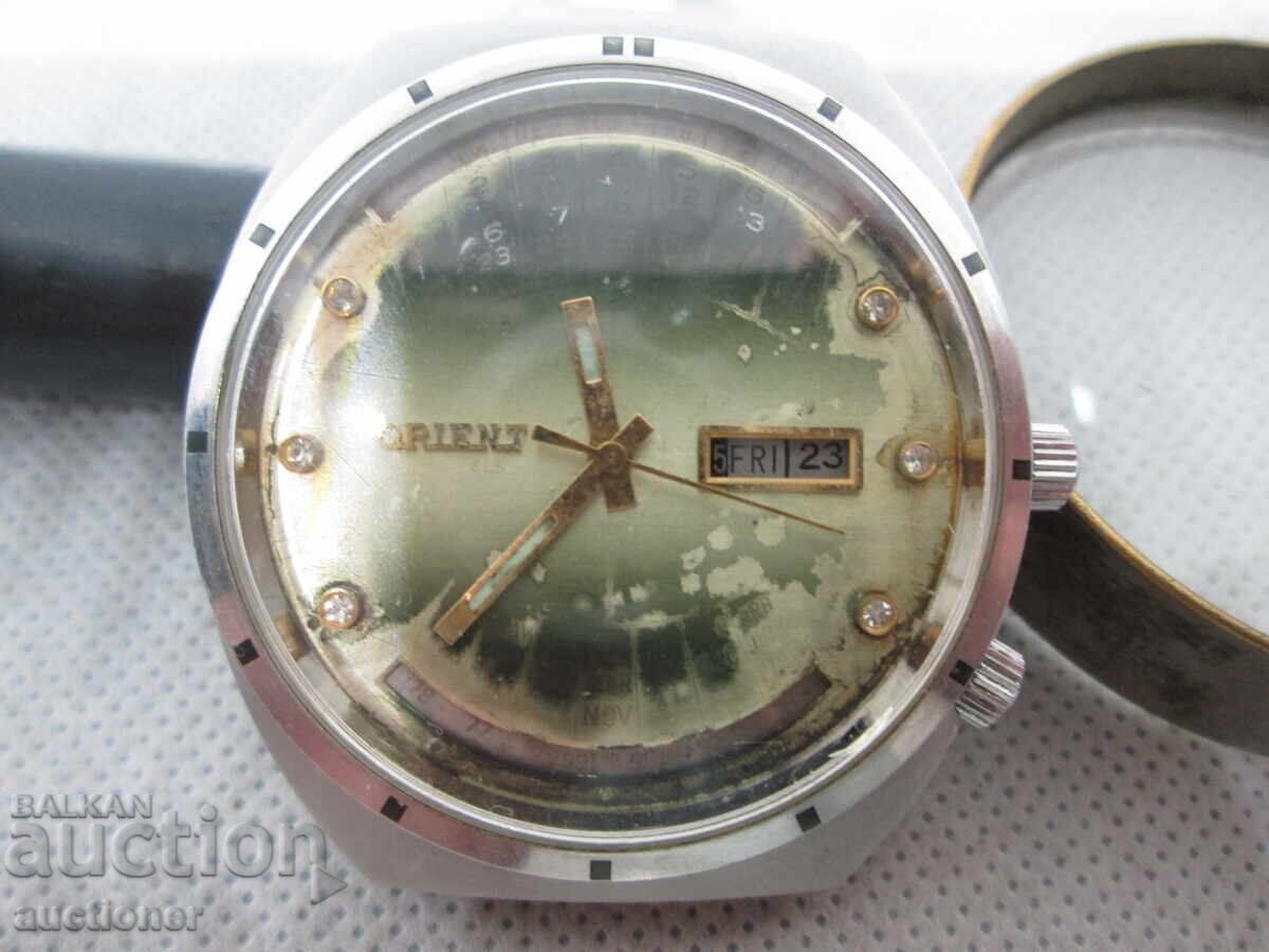 ВИНТИДЖ МЪЖКИ  ORIENT МОДЕЛ CALENDAR-Y46967-4A РАБОТИ с цена € 65.00 | 127.13 лв.