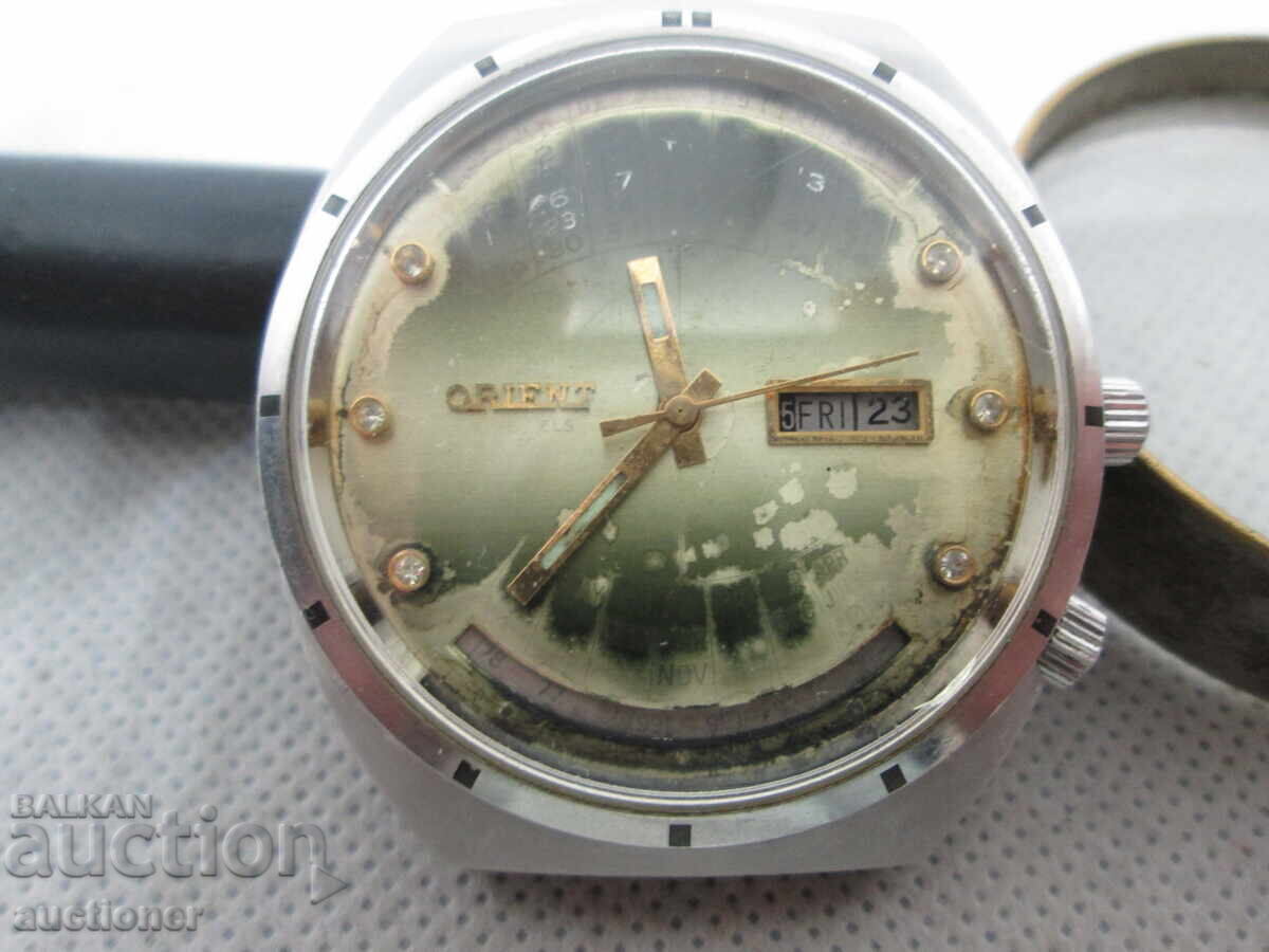 ВИНТИДЖ МЪЖКИ  ORIENT МОДЕЛ CALENDAR-Y46967-4A РАБОТИ