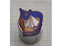 ГДР ГЕРМАНИЯ ПИОНЕР МЛАД ТУРИСТ ЗНАЧКА 196.. г ЕМАЙЛ