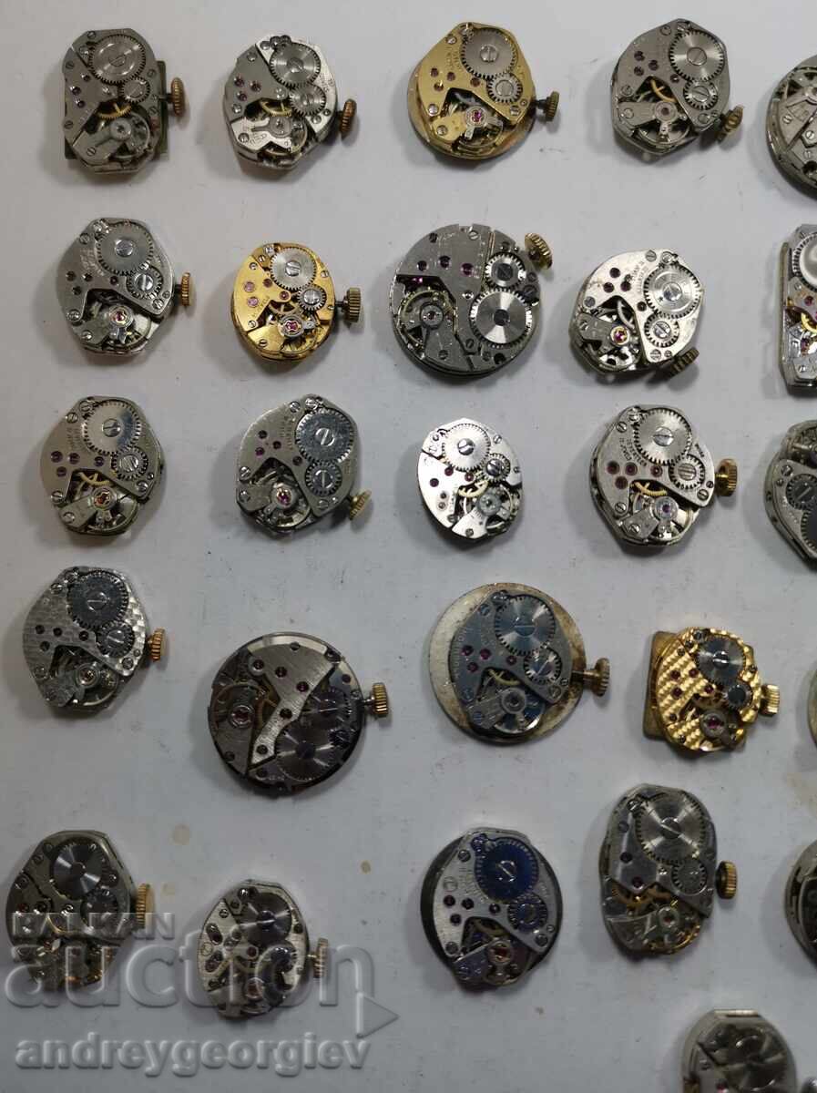 Livrarea Lot de aproximativ 50 de mecanisme elvețiene pentru ceasuri de damă Livrarea Lot de aproximativ 50 de mecanisme elvețiene pentru ceasuri de damă