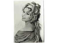 OLD MOVIE CARD ACTRESS BRIGITTE BARDOT J016