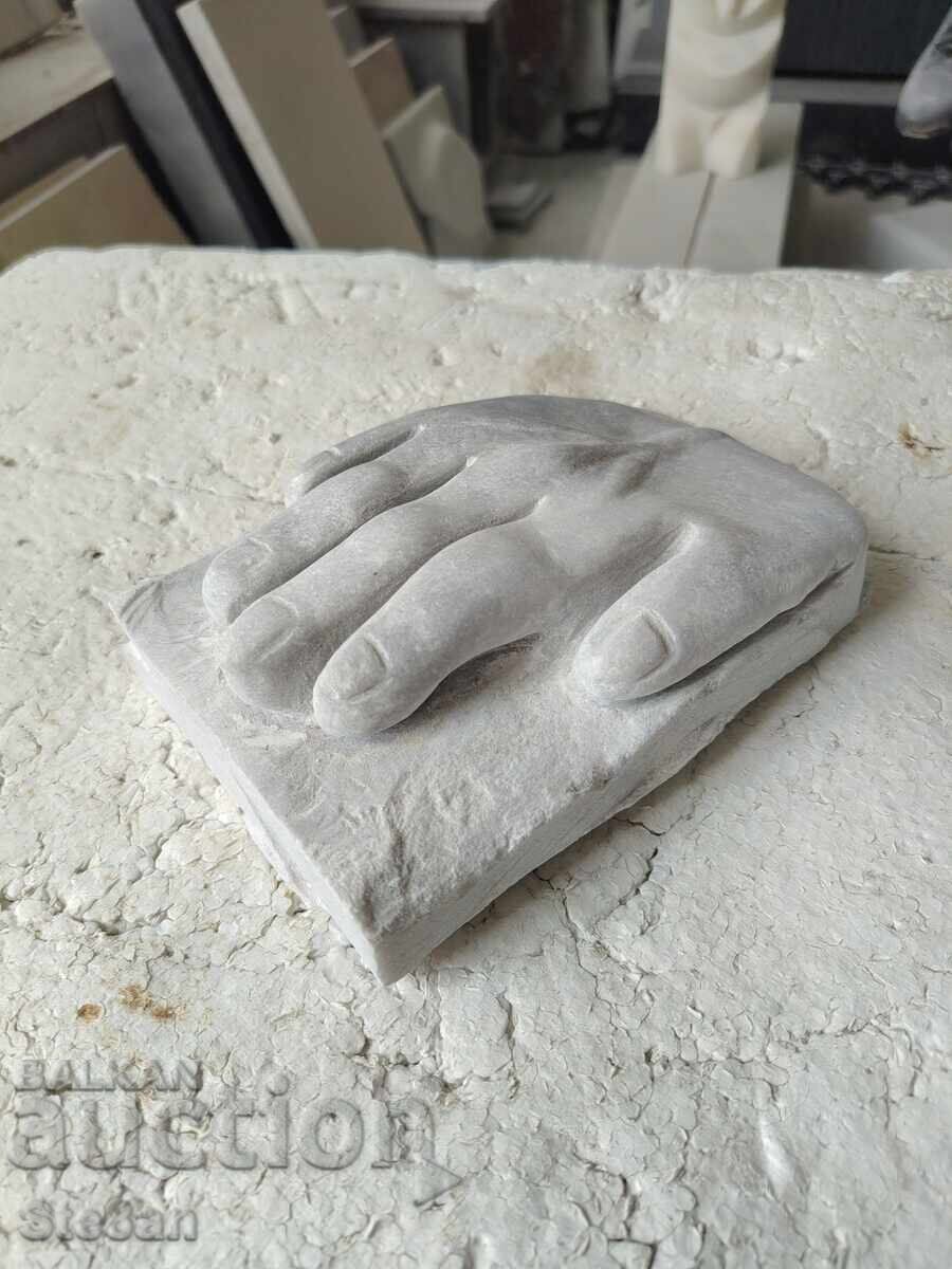 Μικρό γλυπτό από μάρμαρο - χέρι - με τιμή € 120.00 | 234.70 BGN