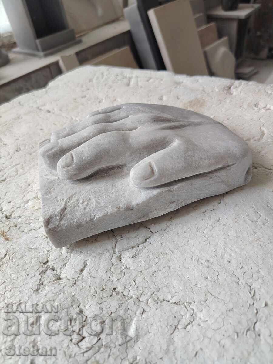 Μικρό γλυπτό από μάρμαρο - χέρι -