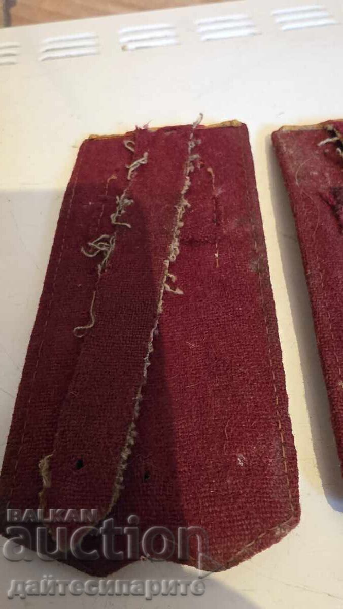 Доставка на Пагони висш офицер