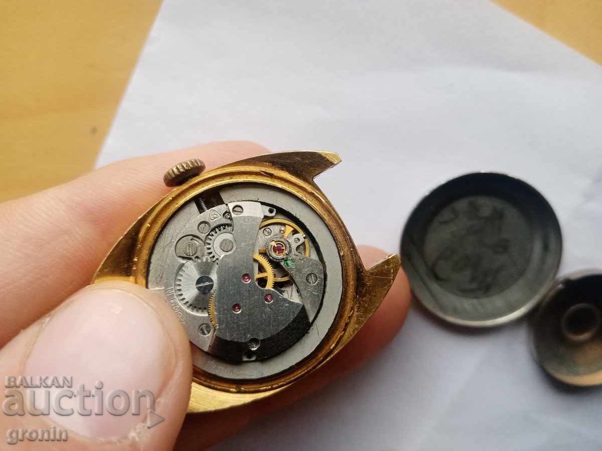 Ceas Zaria 17 kamneĭ, 17 jewels, funcțional, AU 10 cu preț € 35.00 | 68.45 BGN