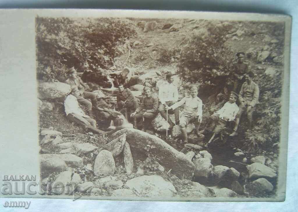 Photo of soldiers, military, uniforms