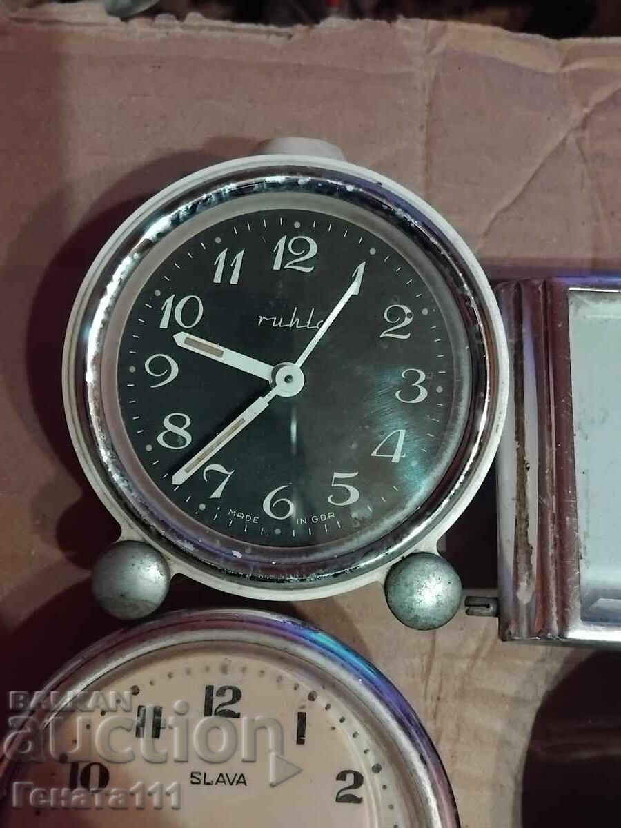 Лот настолни часовници - 5