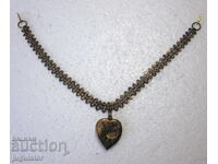 Bijuterie folclorică bulgară din perioada Renașterii pentru costum popular