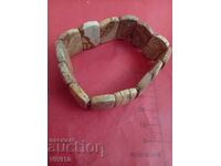 Αρχαίο βραχιόλι από ίασπη