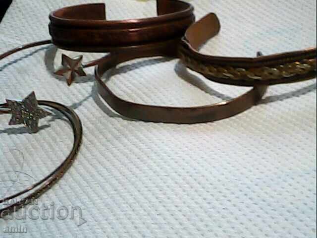 Lot από μενταγιόν, σκουλαρίκια και κολιέ σετ