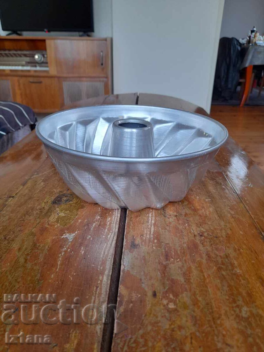 Formă de aluminiu pentru chec Formă de aluminiu pentru chec