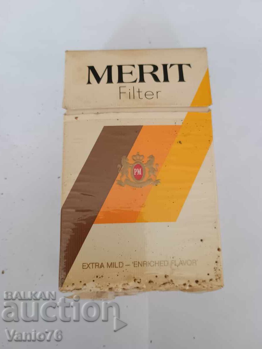 MERIT Box with Cigarettes (read description)