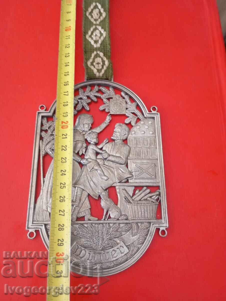 Auction  Plaque, wall decoration