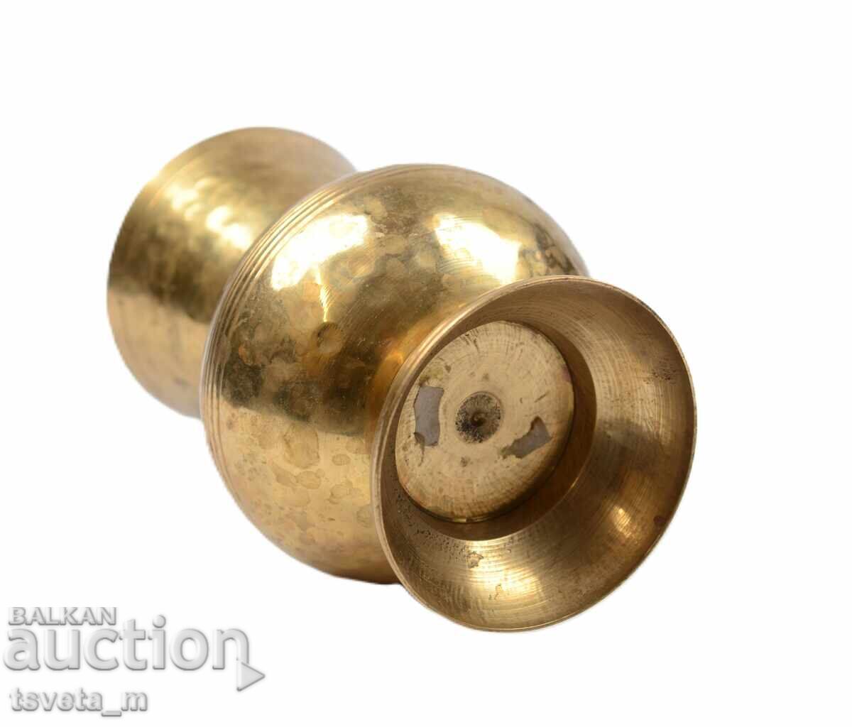 Delivery of Antique bronze vase