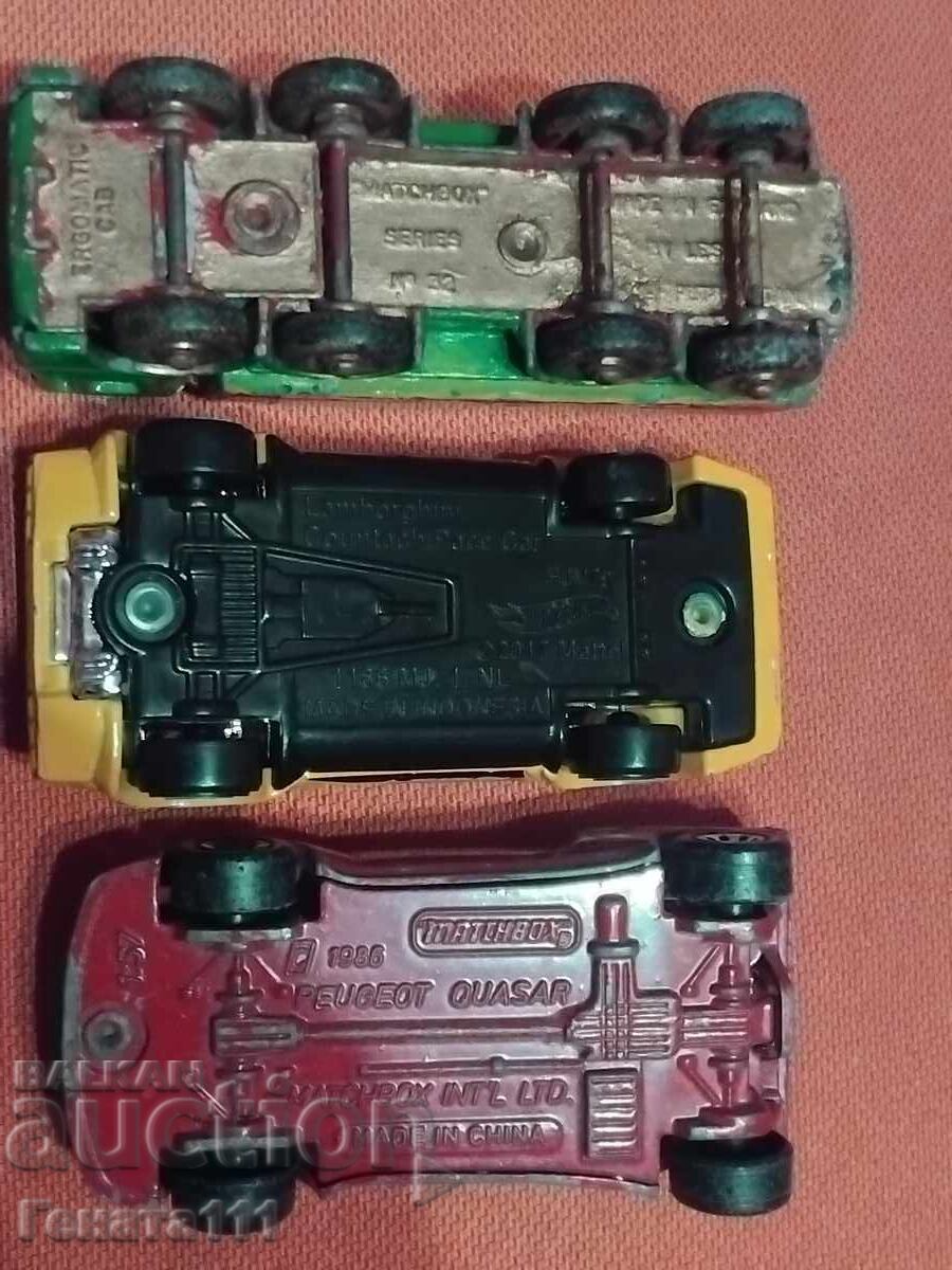 Παράδοση Παρτίδα μεταλλικών συλλεκτικών αυτοκινητάκια Παράδοση Παρτίδα μεταλλικών συλλεκτικών αυτοκινητάκια