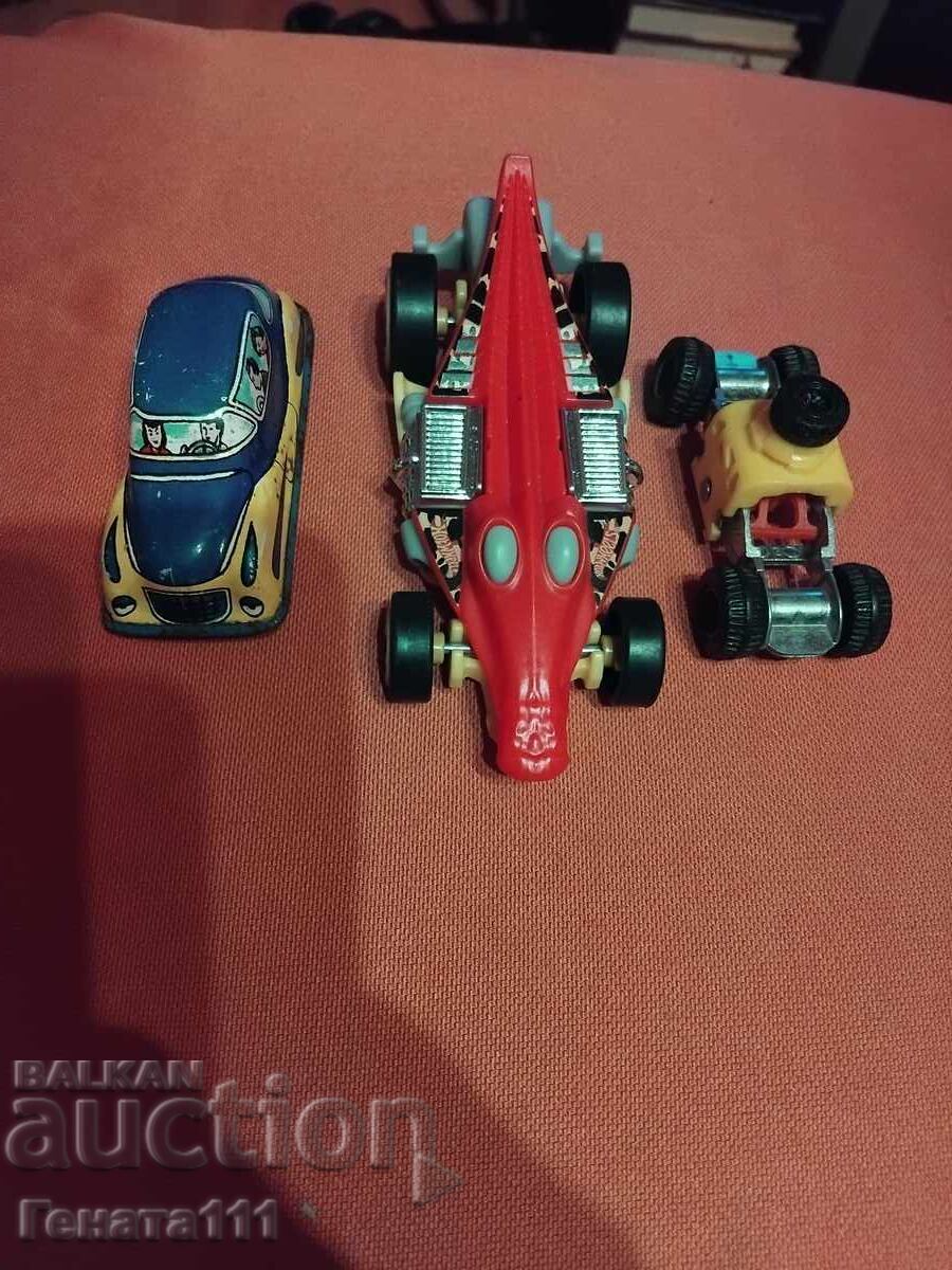 Παρτίδα μεταλλικών συλλεκτικών αυτοκινητάκια με τιμή € 10.00 | 19.56 BGN