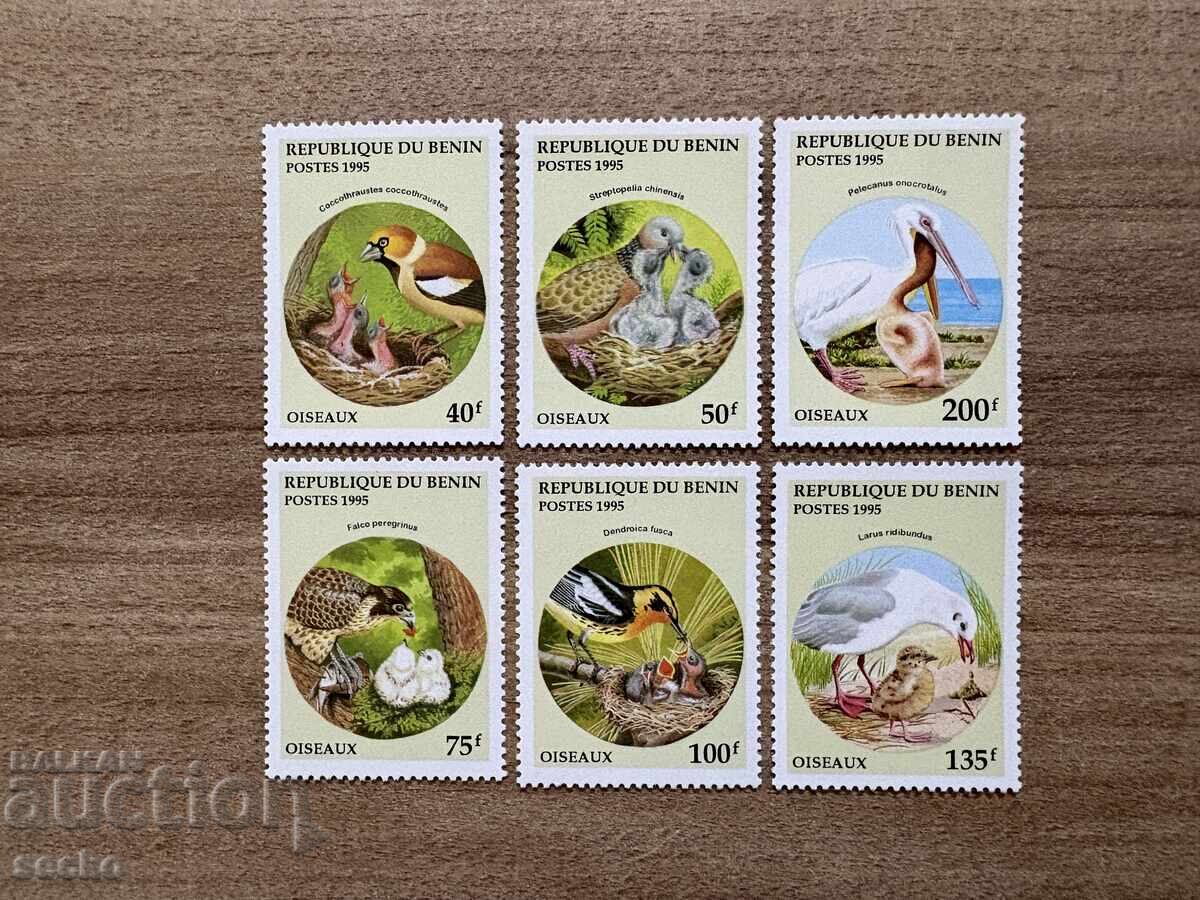 Benin - Păsări și puii lor (1995) MNH