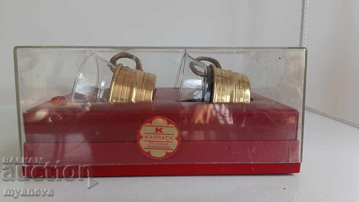 Set de două căni cu suporturi de la marca germană Kassack - 6 Set de două căni cu suporturi de la marca germană Kassack - 6
