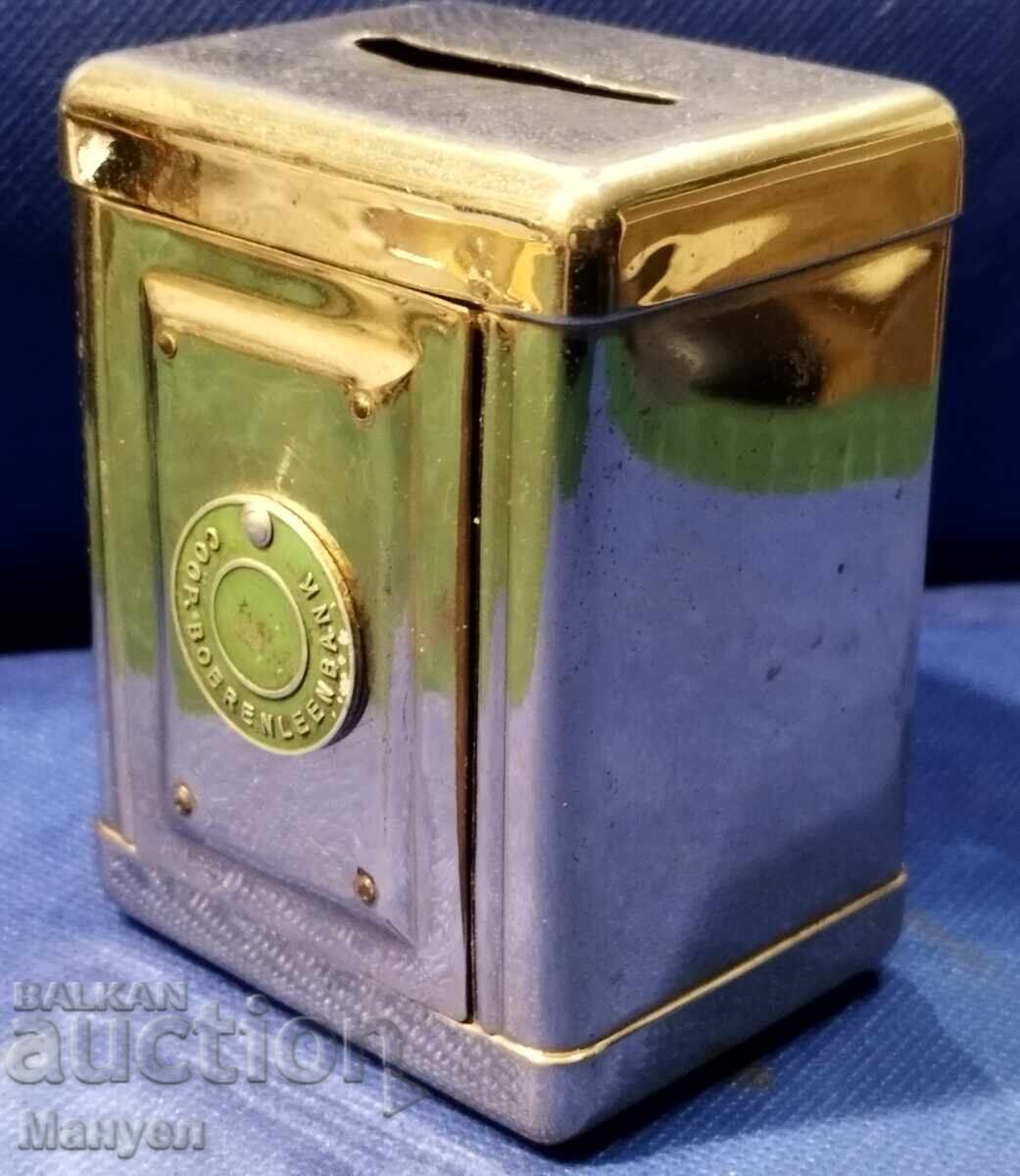 Pușculiță veche pentru copii cu preț € 34.90 | 68.26 BGN