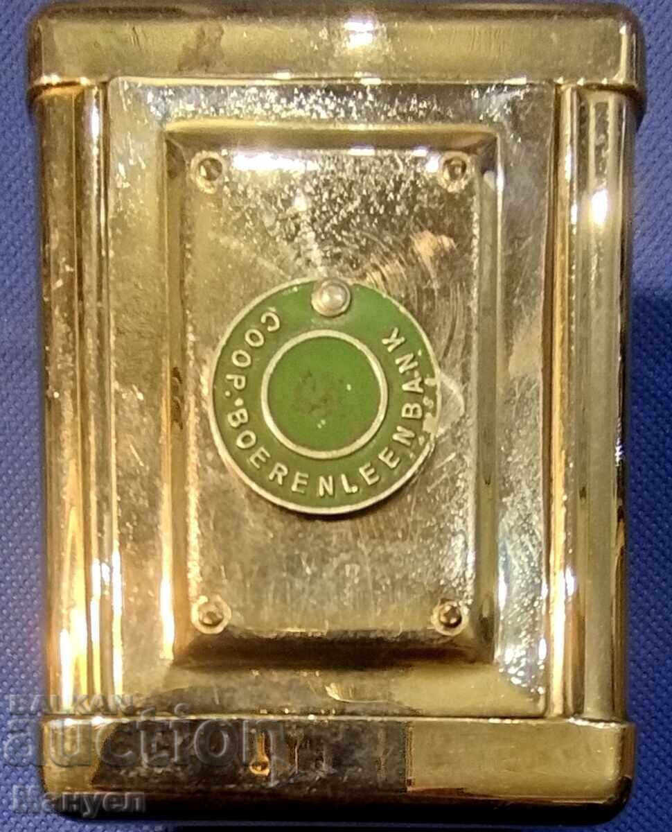 Licitație Pușculiță veche pentru copii