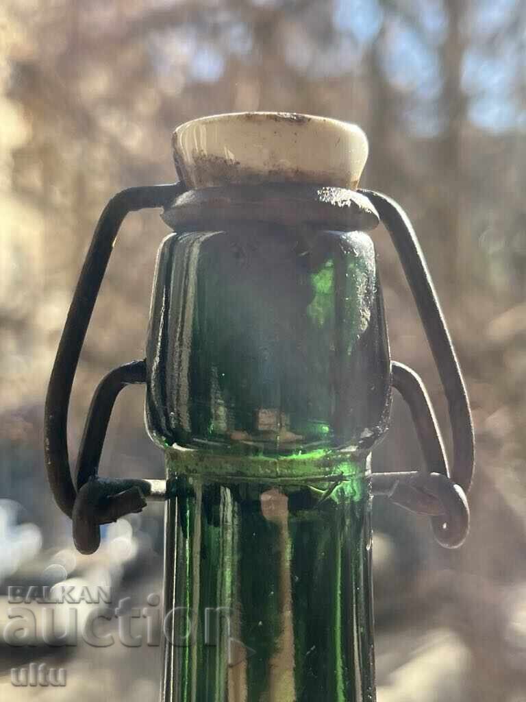Licitație Sticlă veche de bere țaristă, berăria Slavchevă Veliko Tărnovo