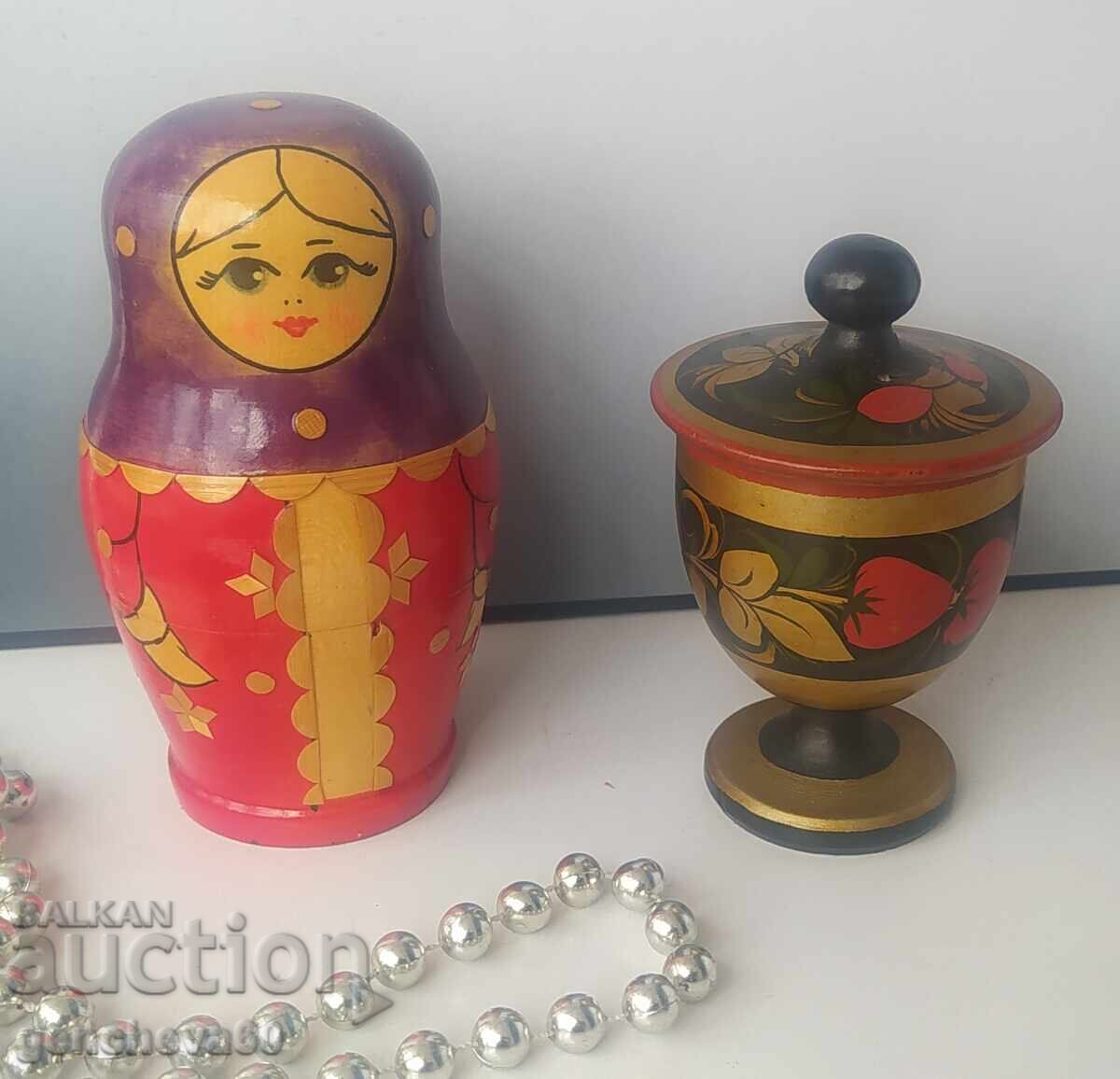Delivery of Russian Matryoshka Doll and Box Delivery of Russian Matryoshka Doll and Box