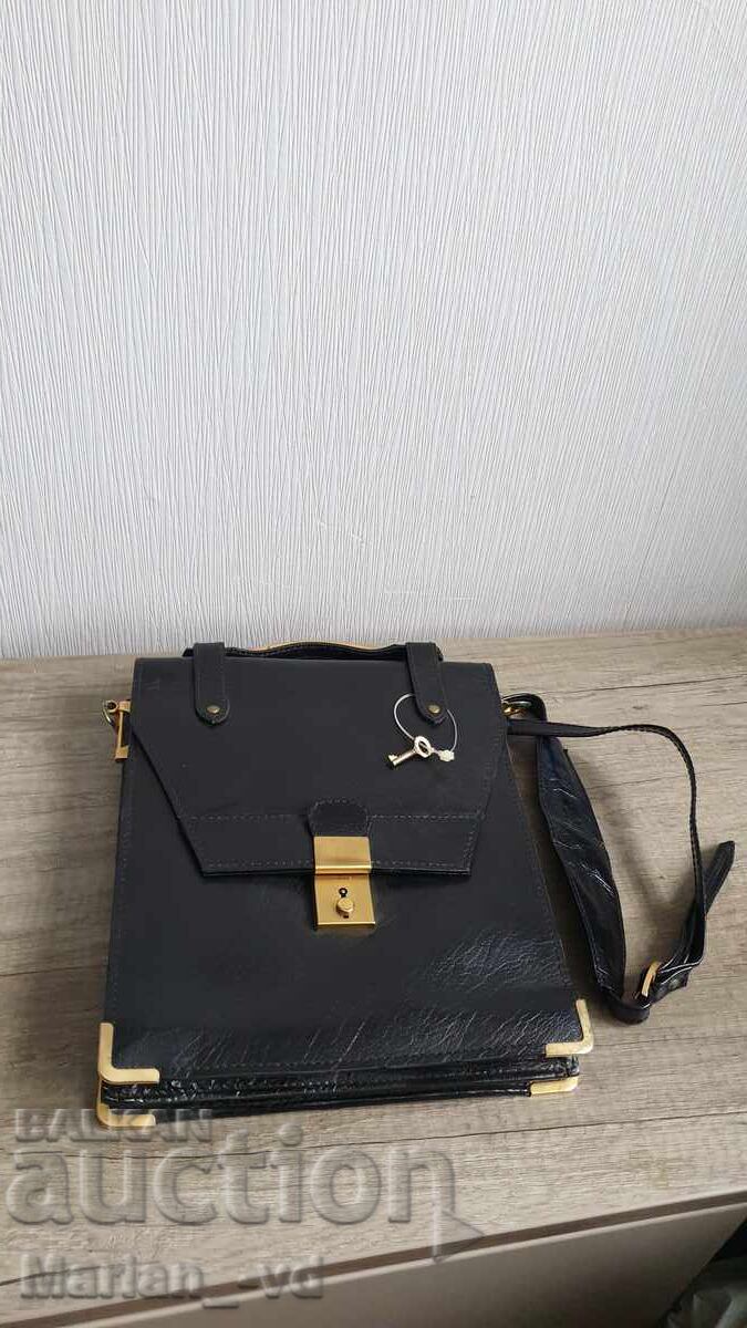 Мъжка чанта от естествена кожа - 7