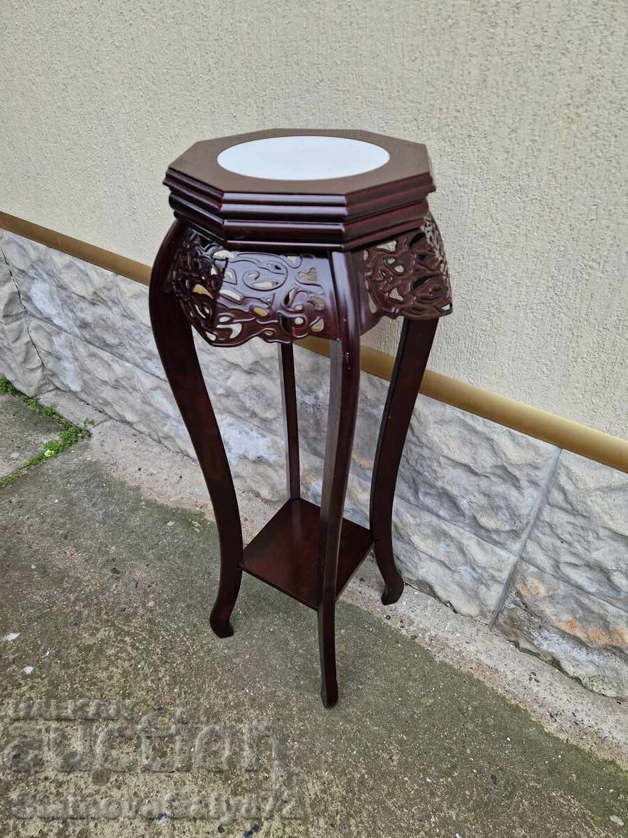 Licitație Măsuță auxiliară înaltă, superbă