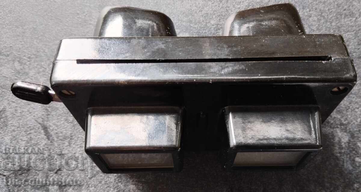 Stereoscop vechi din bachelită, anii '60 cu preț € 9.00 | 17.60 BGN