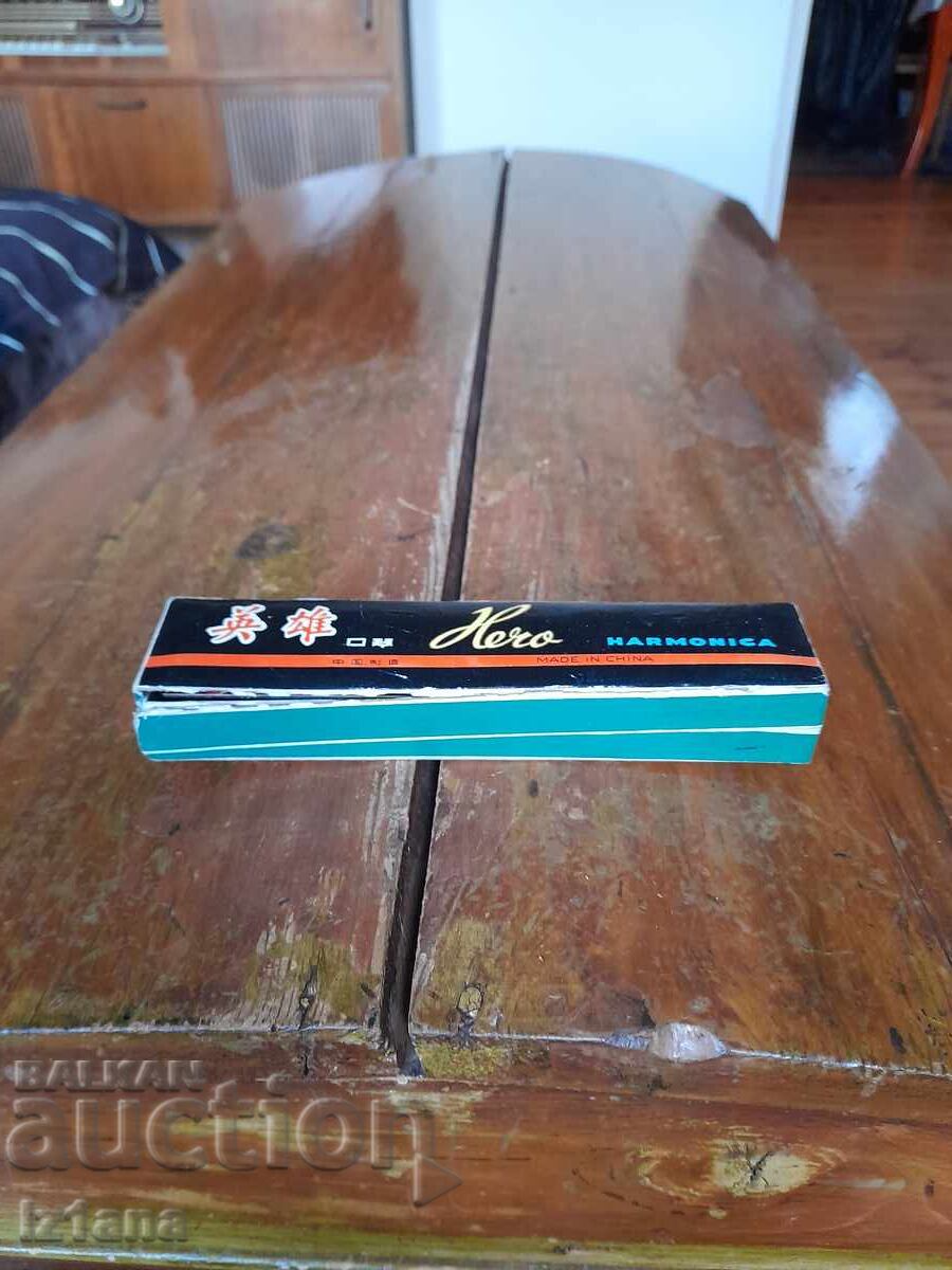 Стара хармоника HERO Стара хармоника HERO